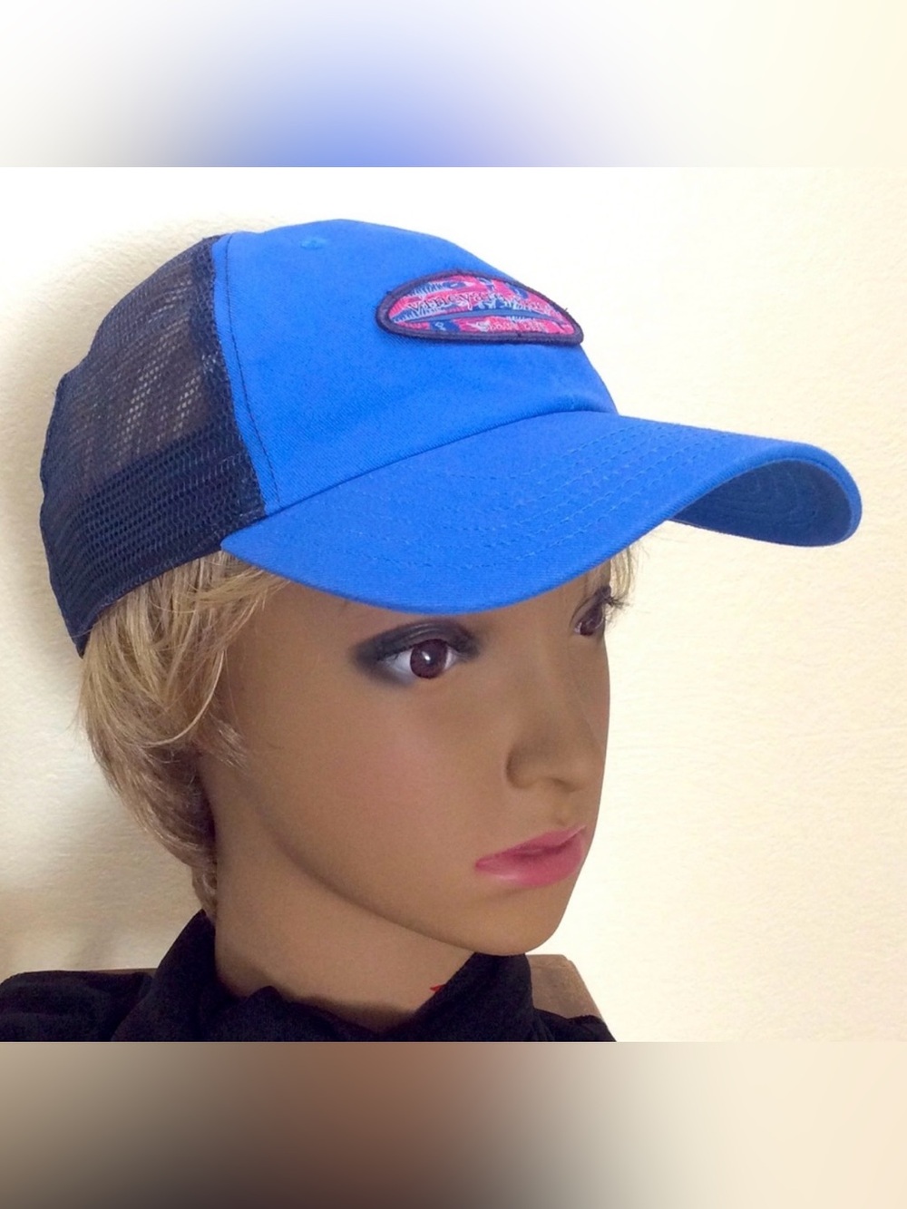 EUC Vineyard Vines Unisex Sailfish Emblem Trucker Hat OS